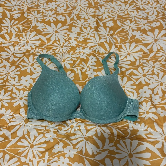 Wear everywhere push-up - Picture 1 of 2